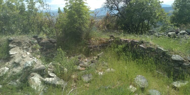 Археолошко богатство и митска стража над Скопје